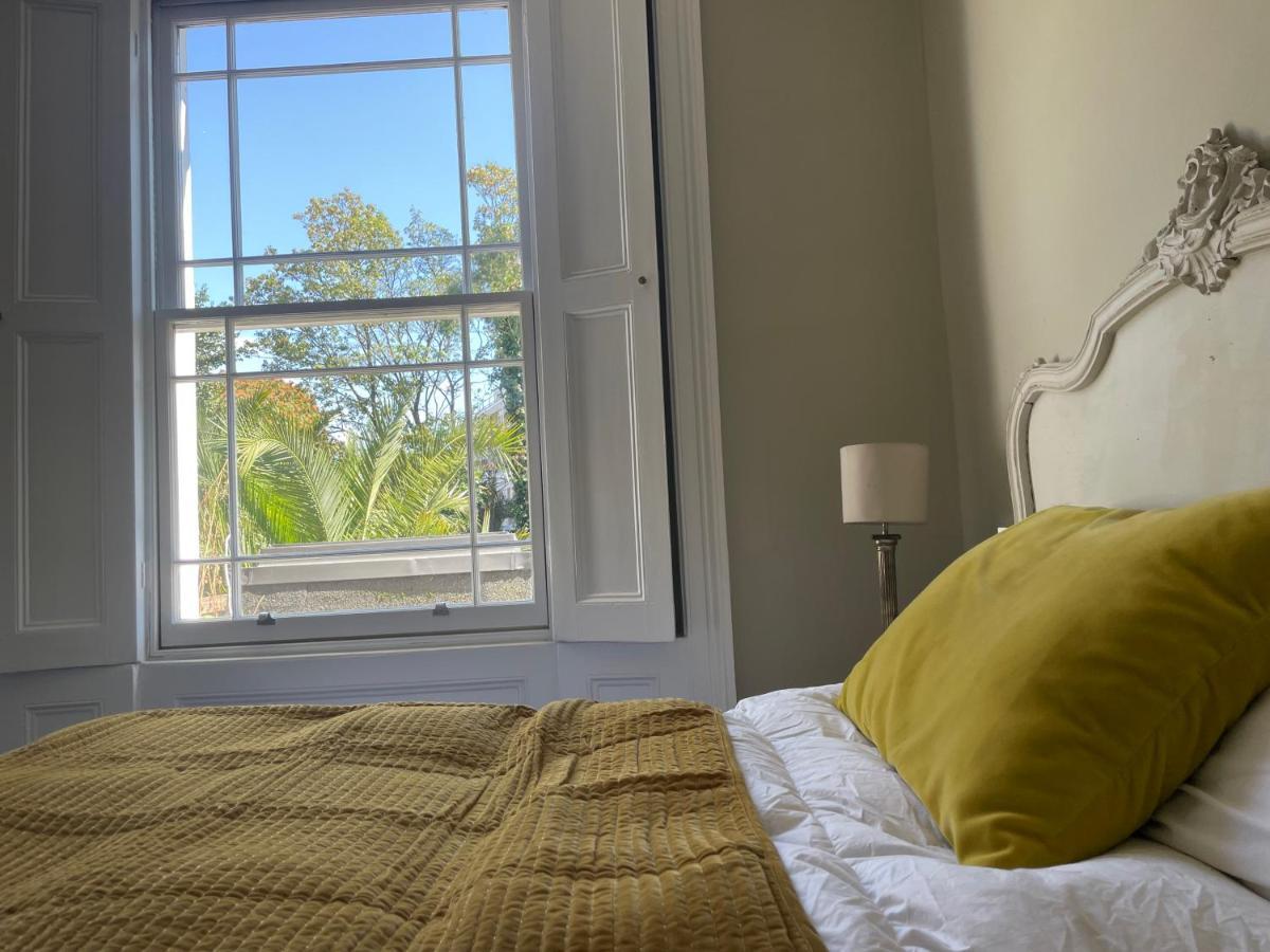 Beautiful London Victorian House, Sleeps 12 Villa Luaran gambar